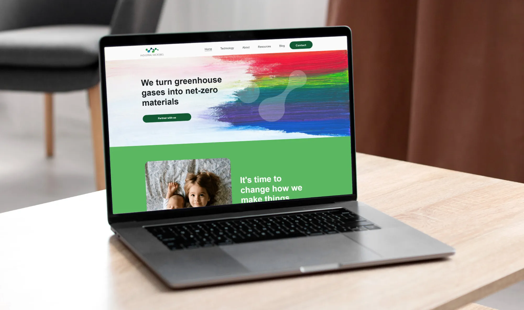 Rebranding project of iMicrobes in collaboration with Maison Lafargue, to assist in building a visual identity, redesigning their website, and creating illustrations explaining the Circular economy and the microbial process.